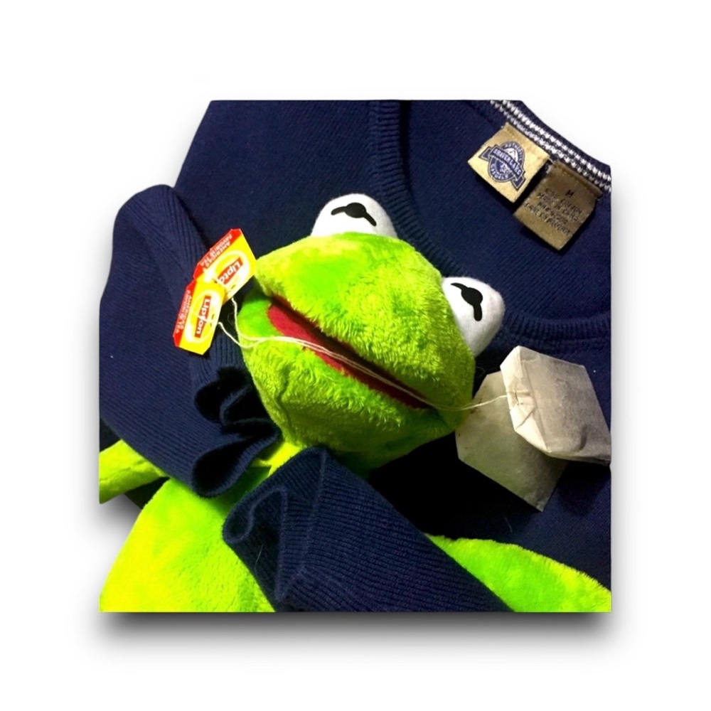 Kermit Attacked By Killer Sweater... Authentic Shaver Lake Casuals Navy Blue